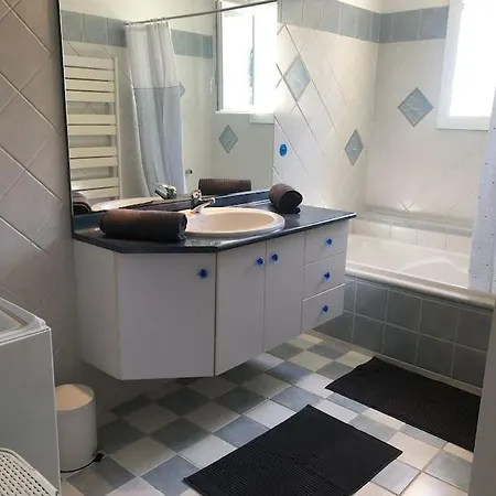 Provencale Avec Piscine Et Grand Jardin * Saint-Geniès-de-Comolas